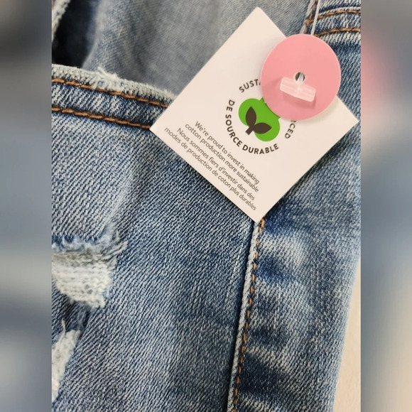 Stylish Men's Distressed Denim  Shorts - Ripped & Stretch Fit for Casual Wear - Picture 11 of 14